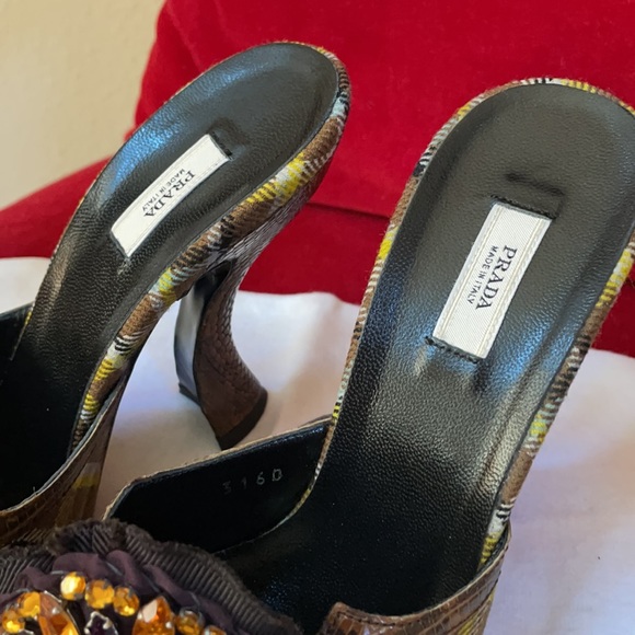 Almost new Prada Sandler with crystal - Picture 6 of 7